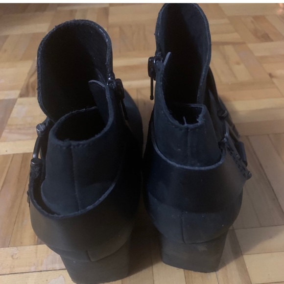 aldo genuine leather booties - Picture 2 of 4